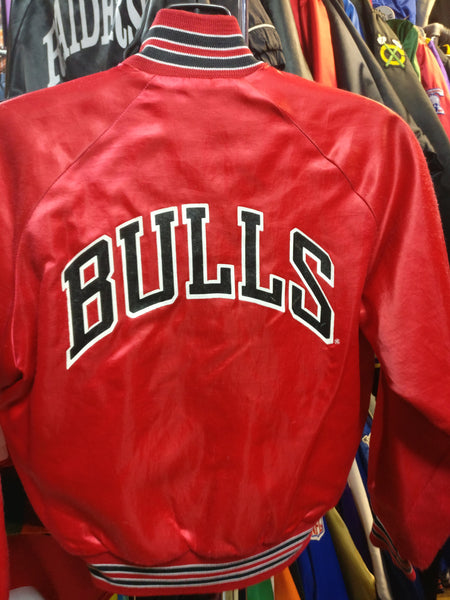 1990s Chalkline All-Over Print Chicago Bulls Satin Jacket