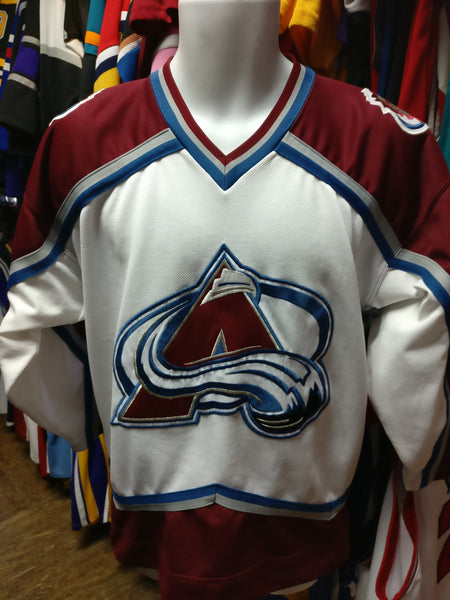 Colorado Avalanche Jerseys in Colorado Avalanche Team Shop 