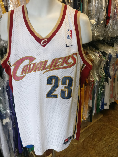 Vintage #23 LEBRON JAMES Cleveland Cavaliers NBA Nike Jersey XXL – XL3  VINTAGE CLOTHING