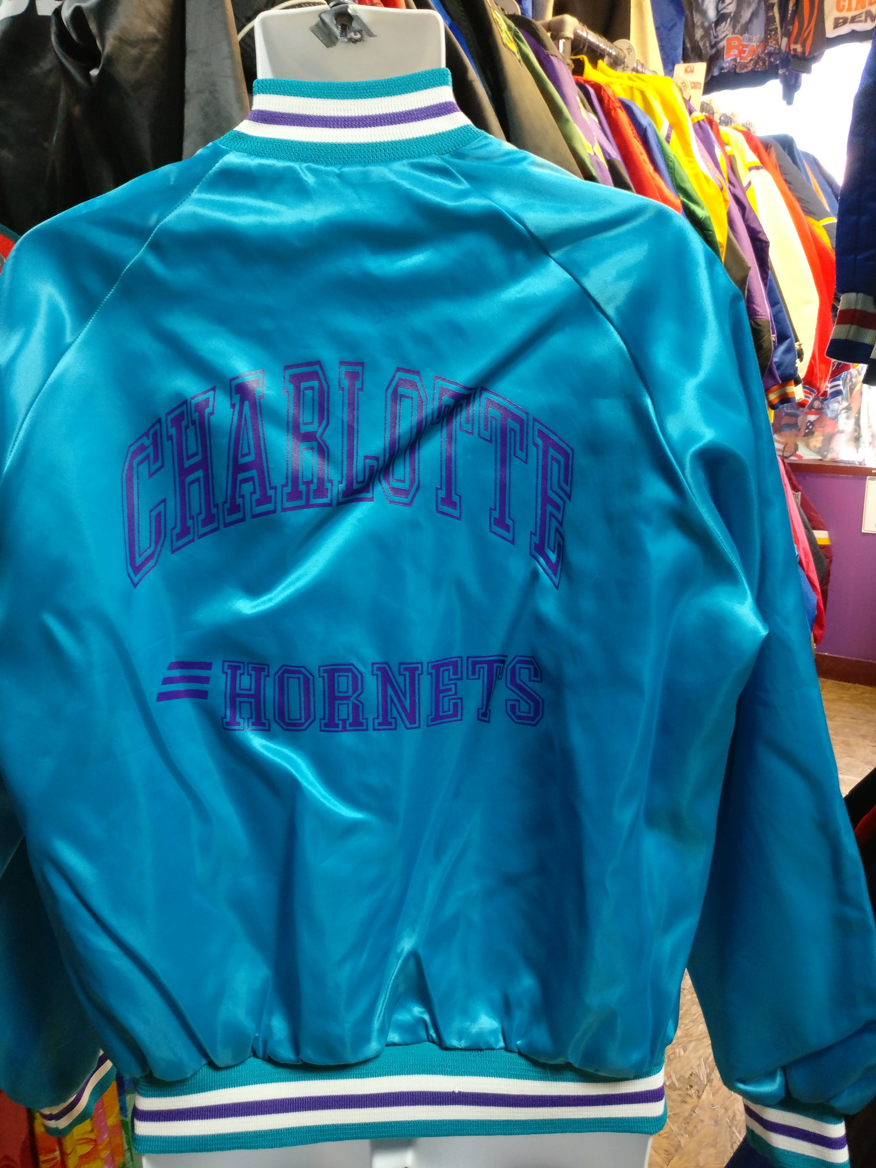 Near Mint Vintage CHALK LINE Charlotte Hornets Signed Rex