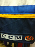 Vintage ST LOUIS BLUES NHL CCM Jersey M (Signed)