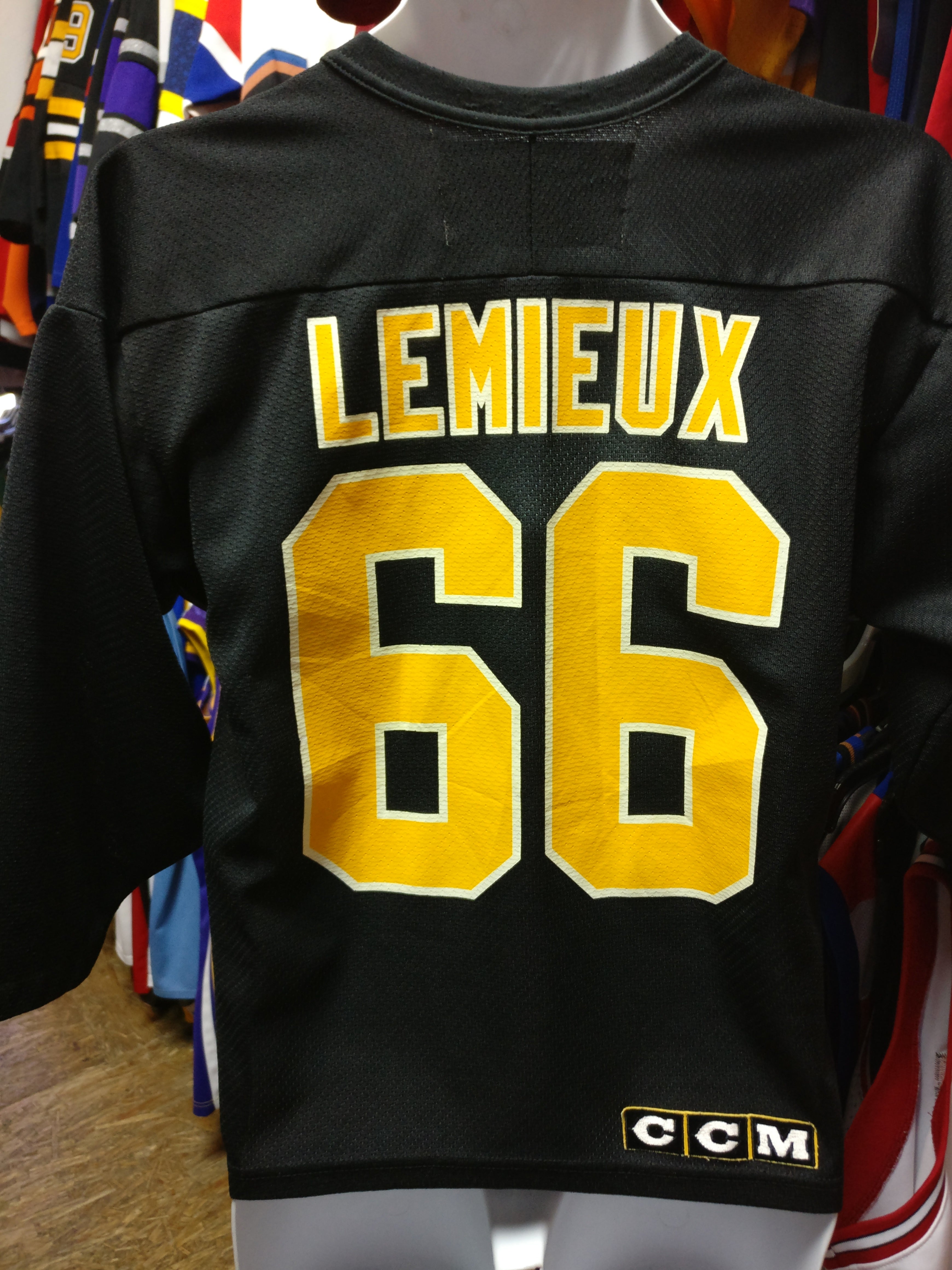 Vintage #66 MARIO LEMIEUX Pittsburgh Penguins NHL CCM Jersey
