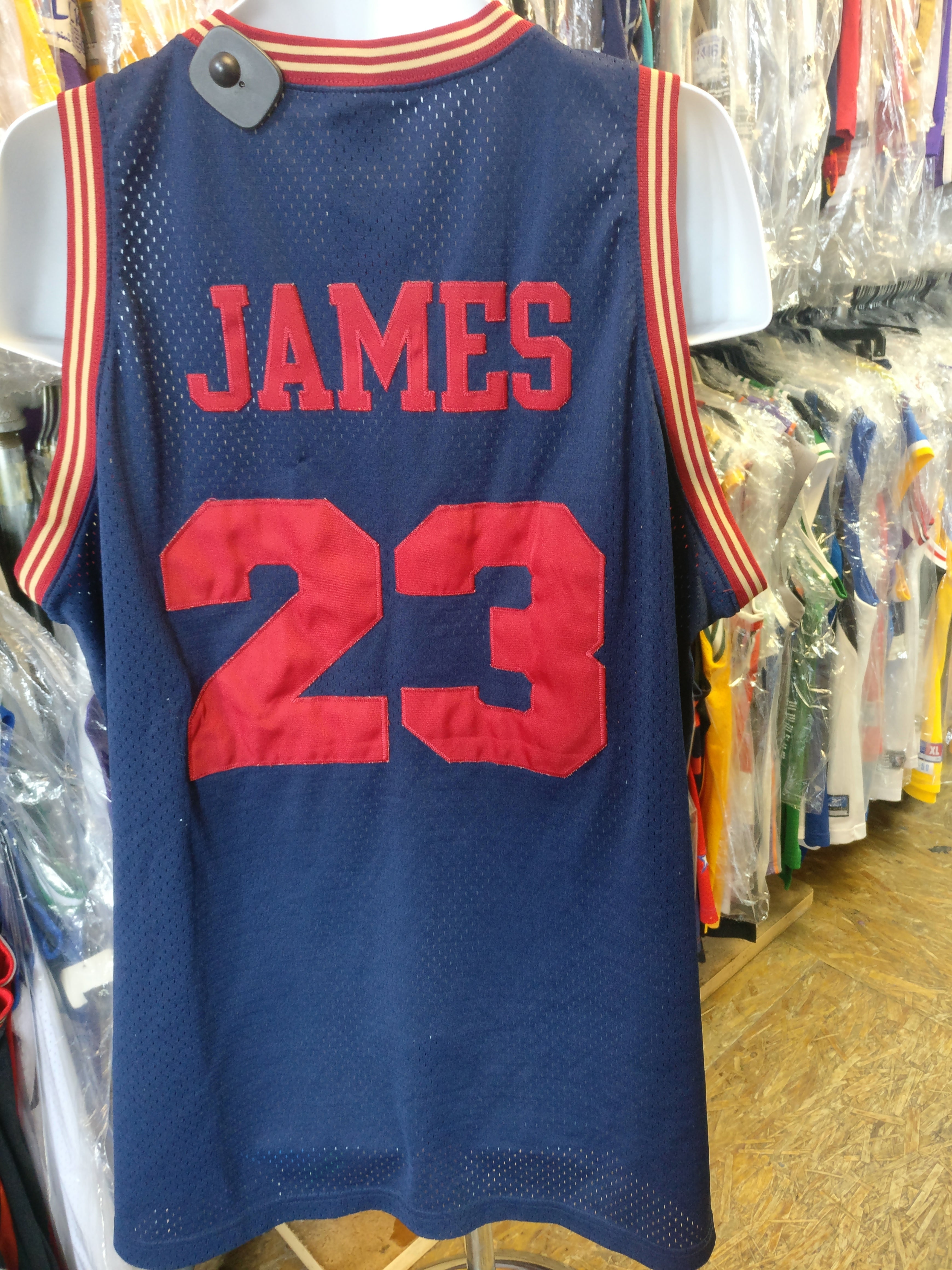 Vintage #23 LEBRON JAMES Cleveland Cavaliers NBA Nike Jersey
